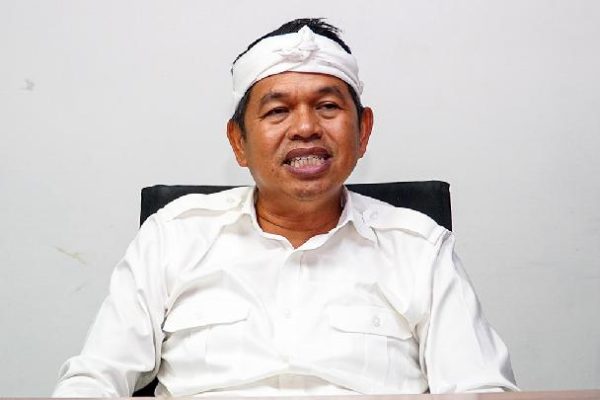 Dedi Mulyadi: Siswa Nakal Yang Dididik Di Barak Militer Rutin Bershalawat Dedi Mulyadi: Siswa Nakal Yang Dididik Di Barak Militer Rutin Bershalawat