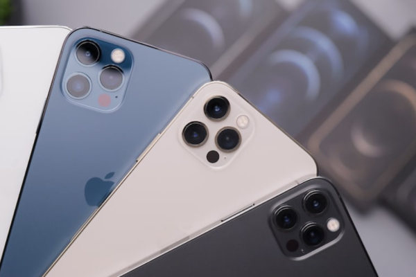 Rekomendasi IPhone Worth It Mulai Rp2 Jutaan Di 2025 Mulai Rp2 Jutaan, Ini Dia Deretan iPhone Terbaik 2025 yang Bikin Kamu Gak Perlu Overbudget Buat Gaya dan Performa!