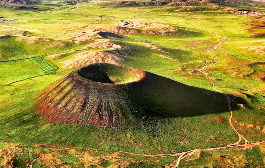 Wulanhada Volcano Geopark: Museum Vulkanik Di Padang Rumput Mongolia Dalam Yang Menghidupkan Desa